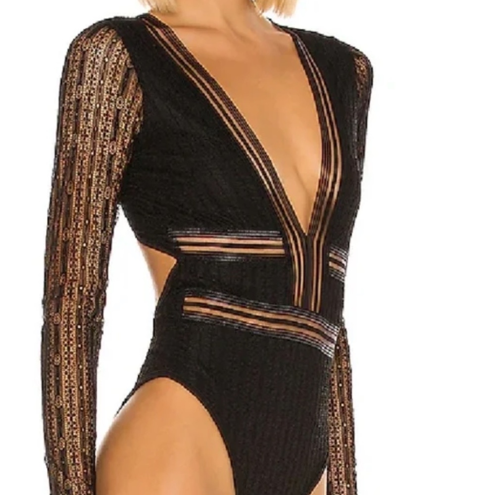 NWOT superdown britni deep v bodysuit Size: Small - Picture 3 of 7